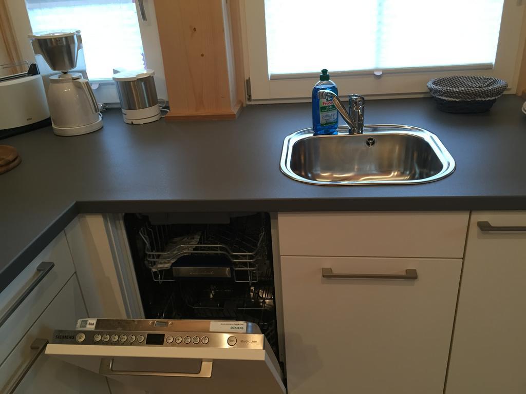 Ferienwohnung Ostermair Apartment Gudiberg Гармиш-Партенкирхен Стая снимка